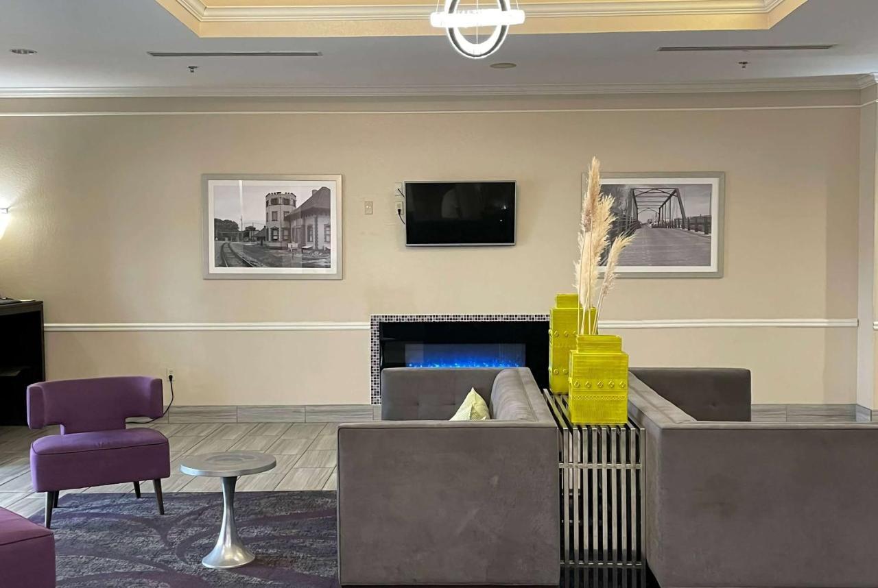 La Quinta By Wyndham Waxahachie Hotel Екстериор снимка