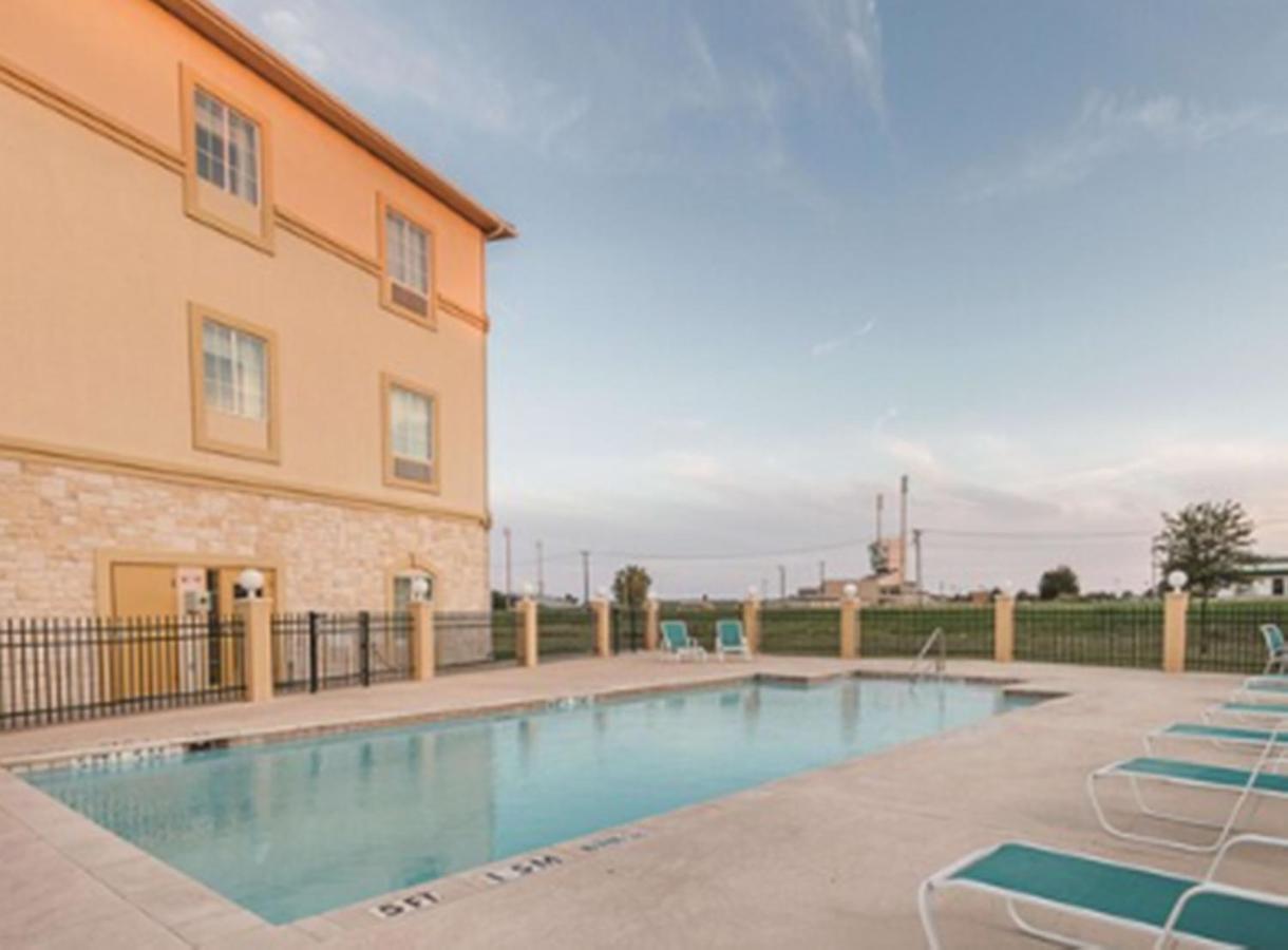 La Quinta By Wyndham Waxahachie Hotel Екстериор снимка