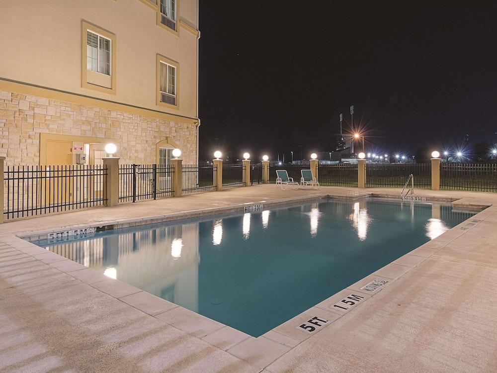 La Quinta By Wyndham Waxahachie Hotel Екстериор снимка